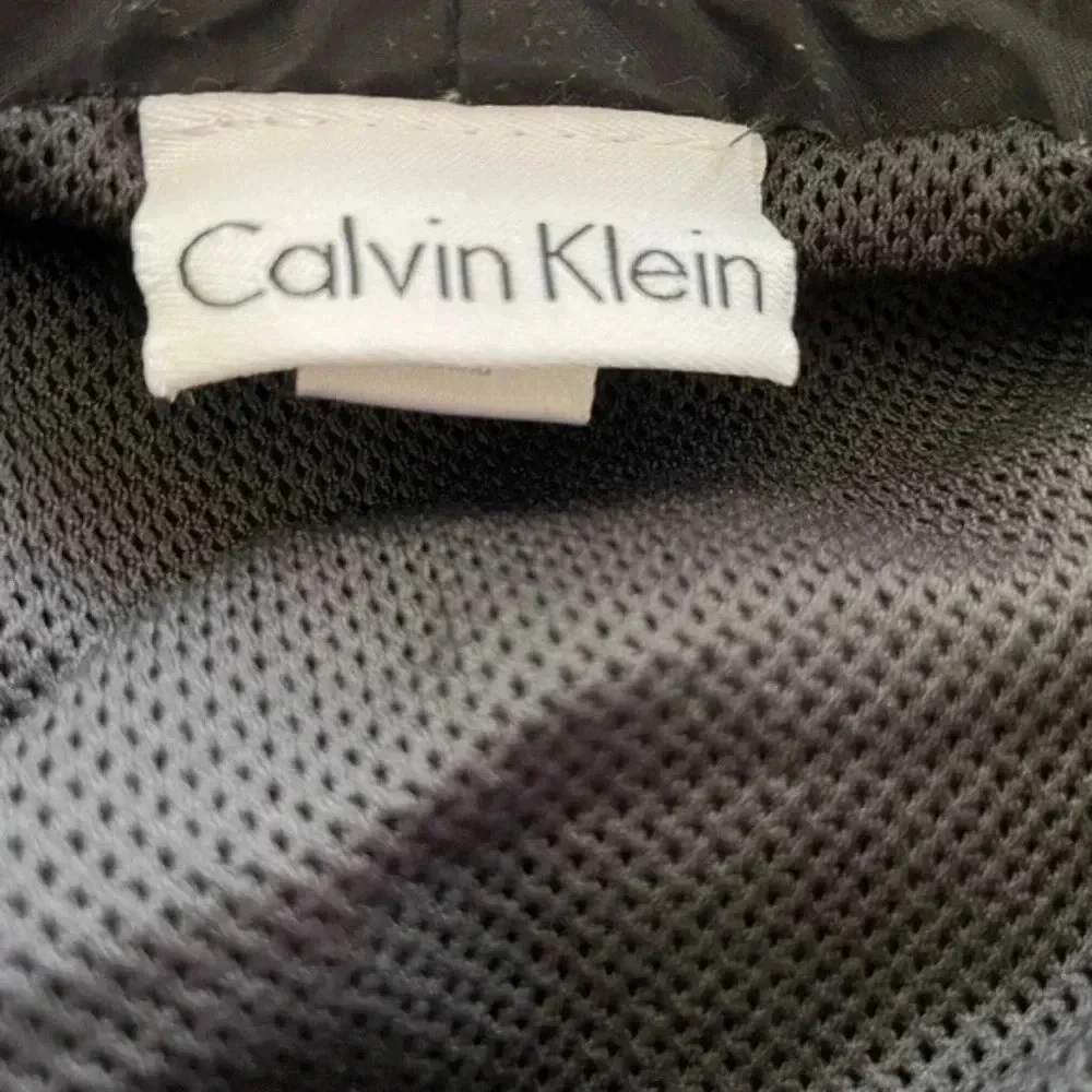 Calvin Klein men’s swimshorts black and gray size Medium EUC
